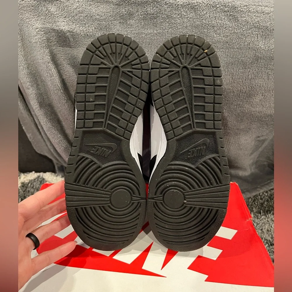 Nike Dunk panda size 7w/5.5m EUC - Picture 3 of 6